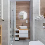 Modern With Swimming Pool In Hanza Tower By Renters