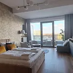 Modern With Swimming Pool In Hanza Tower By Renters * Szczecin