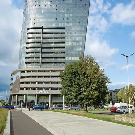 Apartment Modern With Swimming Pool In Hanza Tower By Renters Stettin