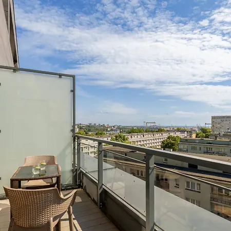 Appartement Modern With Swimming Pool In Hanza Tower By Renters *