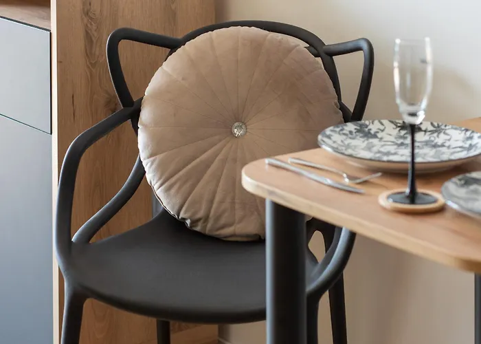 Modern With Swimming Pool In Hanza Tower By Renters * Stettin